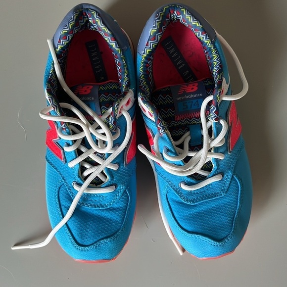 New Balance Kids Sneakers Size 3 - Picture 10 of 12